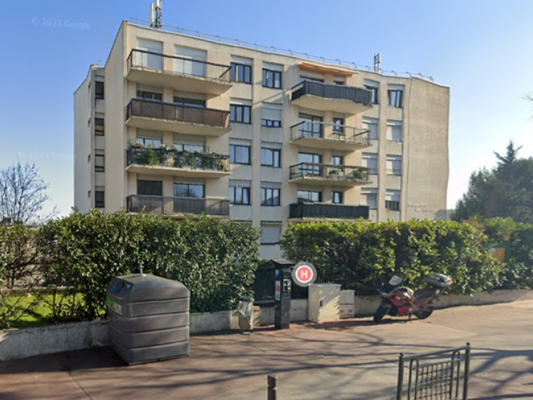 Côté rue