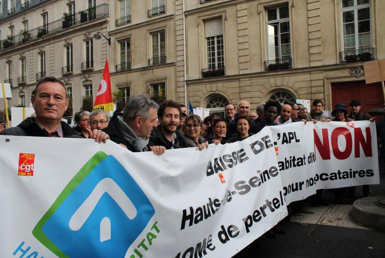 Mobilisation contre la baisse de l’APL devant le Sénat le 23 novembre 2017