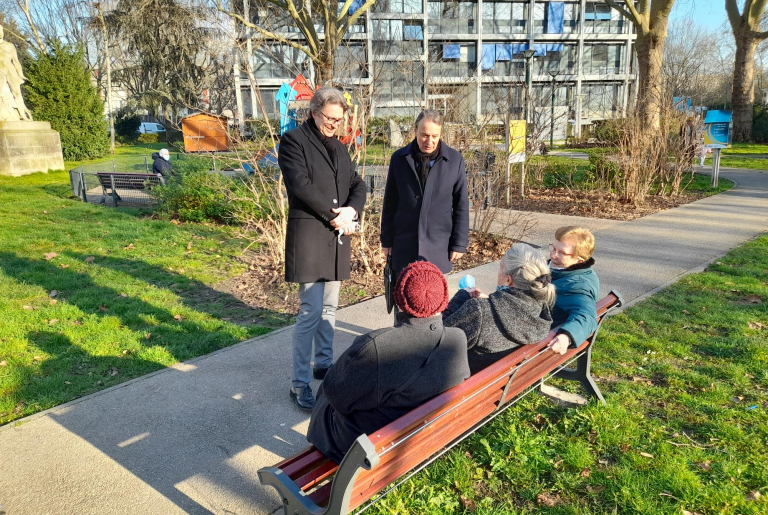 Rémi Muzeau, Président de Hauts-de-Seine Habitat et Pascal Pelain, Maire de Villeneuve-la-Garenne sont allés à la rencontre des habitants