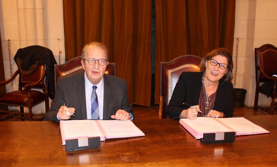 Christian Dupuy, président de Hauts-de-Seine Habitat et Marie-Laure Godin, vice-présidente du Conseil départemental des Hauts-de-Seine en charge des affaires sociales, des solidarités et de l’insertion