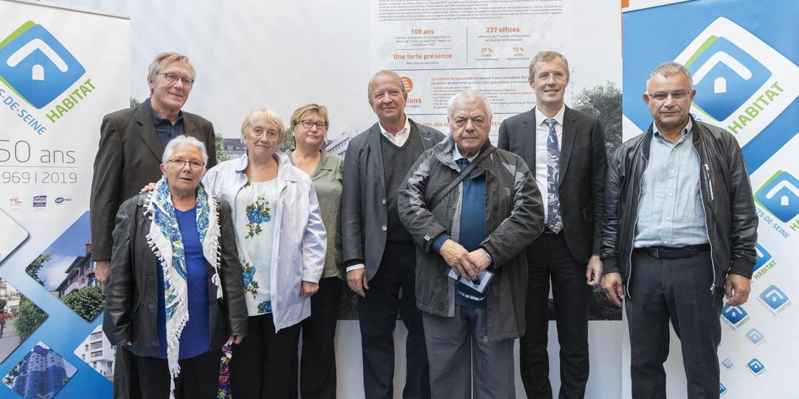 De gauche à droite : Michel VENEAU, Françoise SOURY, Eliane LACOMBE, Jacqueline CRÉMIEUX, Christian DUPUY, Marc PIROT, Damien VANOVERSCHELDE et Mohamed ZOUAOUI - Photo : Christophe Bertolin IP3 Press